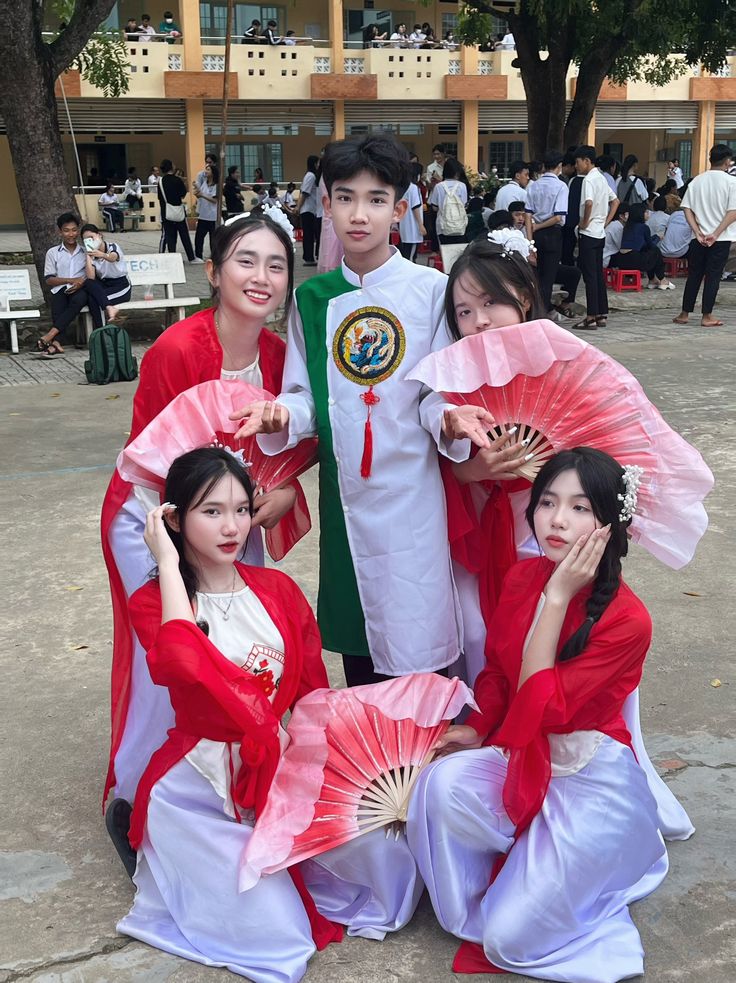 Khoảnh khắc 3